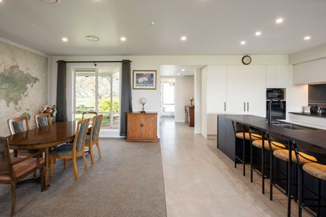 Photo of property in 300 Grove Road, Te Pahu, Hamilton, 3285