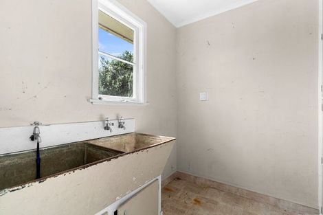 Photo of property in 16 Ruawai Wharf Road, Ruawai, 0530