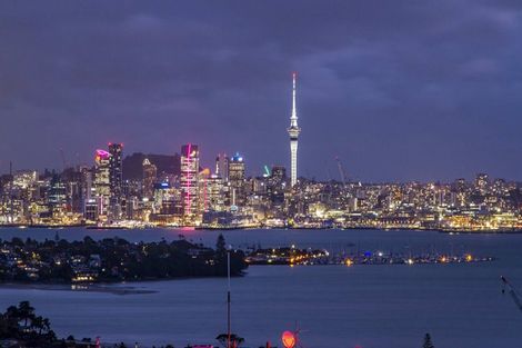 Photo of property in Sentinel Apartments, 2402/3 Northcroft Street, Takapuna, Auckland, 0622