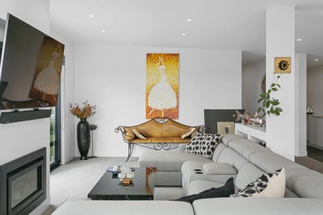 Photo of property in 32 Coprosma Crescent, Waipahihi, Taupo, 3330