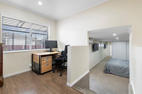 Photo of property in 2/25 Lyren Place, Half Moon Bay, Auckland, 2012