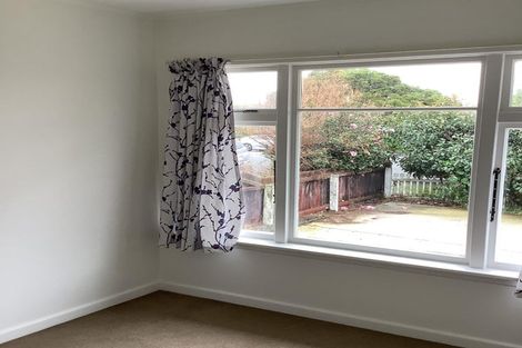 Photo of property in 18 Avonhead Road, Avonhead, Christchurch, 8042