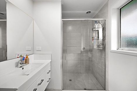 Photo of property in 22 Ladeira Place, Fitzroy, Hamilton, 3206