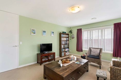 Photo of property in 9 Dennitt Street, New Brighton, Christchurch, 8083
