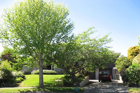 Photo of property in 34 Rembrandt Place, Burnside, Christchurch, 8053