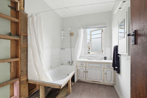 Photo of property in 5 Eric Street, Norsewood, 4974