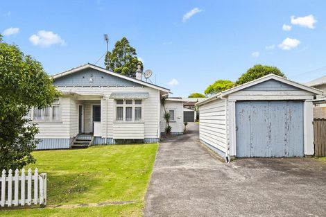 Photo of property in 102 Victoria Street, Pukekohe, 2120