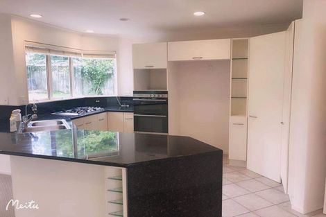 Photo of property in 98 Landing Drive, Albany, Auckland, 0632