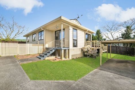 Photo of property in 2/1 Rebecca Rise, Weymouth, Auckland, 2103