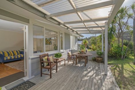Photo of property in 4 Riverview Road, Cooks Beach, Whitianga, 3591