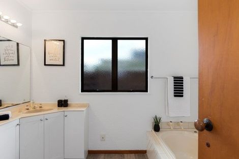 Photo of property in 3 Marwood Place, Mount Maunganui, 3116