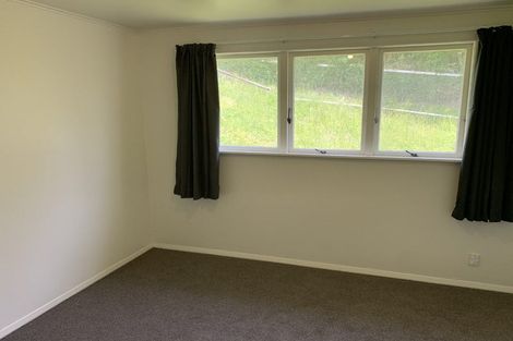 Photo of property in 148-152 Champion Street, Cannons Creek, Porirua, 5024