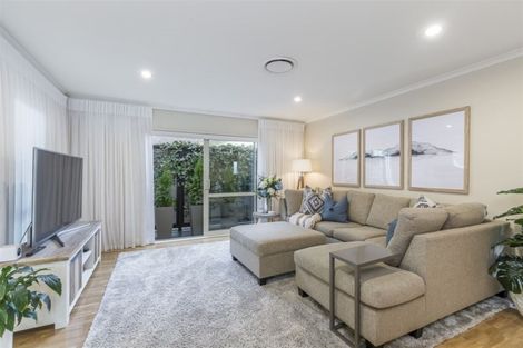 Photo of property in 82f Verbena Road, Birkdale, Auckland, 0626