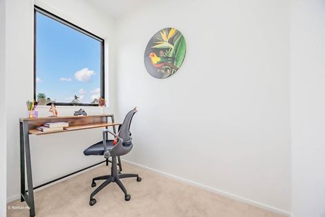 Photo of property in 1b Edwards Avenue, Henderson, Auckland, 0610