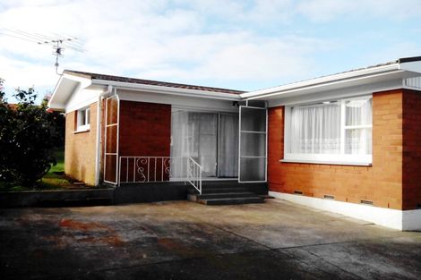 Photo of property in 2/1296 Dominion Road, Mount Roskill, Auckland, 1041