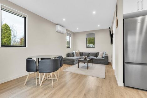 Photo of property in 2/397 Sawyers Arms Road, Harewood, Christchurch, 8051
