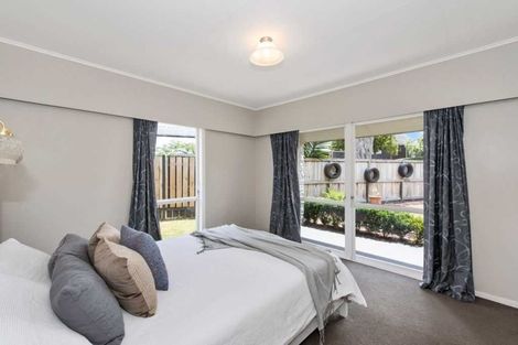 Photo of property in 55 Morrow Avenue, St Andrews, Hamilton, 3200