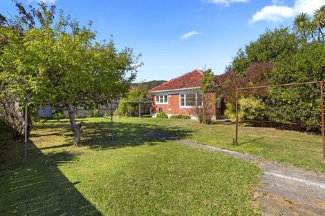 Photo of property in 4 Godley Street, Waterloo, Lower Hutt, 5011