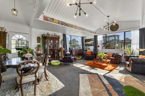 Photo of property in 3 Mabey Street, Eltham, 4322