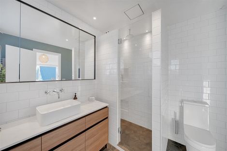 Photo of property in 100 Idris Road, Bryndwr, Christchurch, 8052