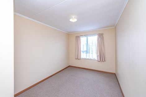 Photo of property in 2 Arawa Place, Castlecliff, Whanganui, 4501