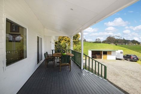 Photo of property in 187 Kimptons Road, Brookby, Manurewa, 2576