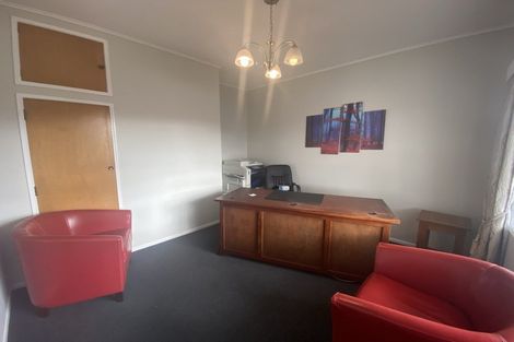 Photo of property in 28 Cambria Street, Hawera, 4610