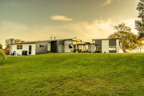 Photo of property in 21 Berkers Road, Ngahinapouri, Hamilton, 3290