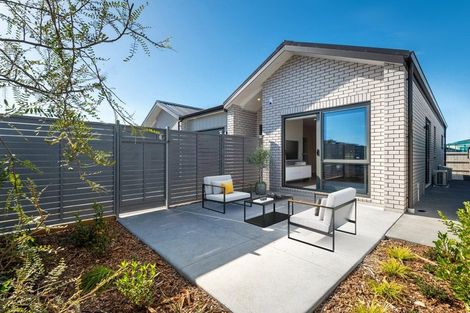 Photo of property in 5 Verde Lane, Rosehill, Papakura, 2113