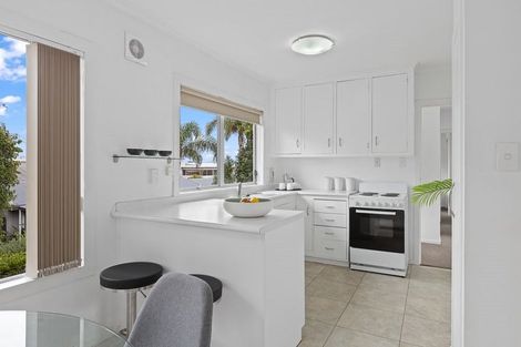 Photo of property in 2/50a Taharoto Road, Takapuna, Auckland, 0622