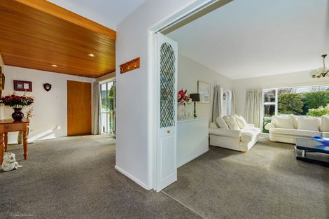 Photo of property in 22 Felstead Place, Avonhead, Christchurch, 8042