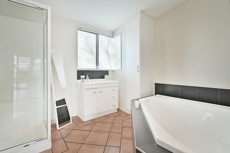 Photo of property in 402 Lumsden Road, Akina, Hastings, 4122