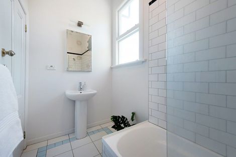 Photo of property in 18 Dawson Street, Berhampore, Wellington, 6023