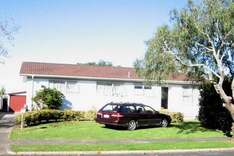 Photo of property in 12 Bedlington Avenue, Manurewa, Auckland, 2102