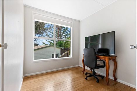 Photo of property in 185 Waimumu Road, Massey, Auckland, 0614