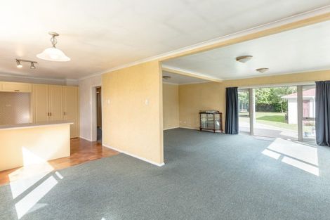 Photo of property in 13 Armstrong Avenue, Carterton, 5713