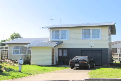 Photo of property in 16 Annette Place, Whitianga, 3510