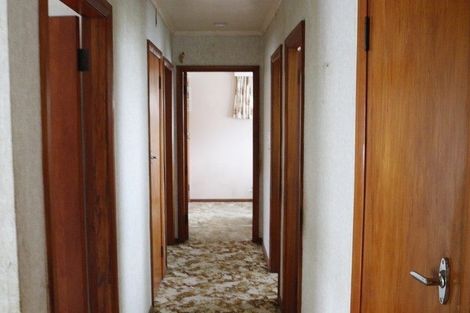 Photo of property in 15 Egmont Street, Castlecliff, Whanganui, 4501