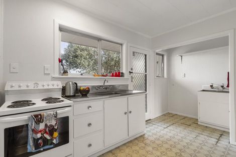 Photo of property in 5a Mckenzie Road, Mangere Bridge, Auckland, 2022