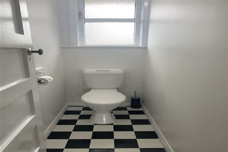 Photo of property in 11 Evatt Street, Bryndwr, Christchurch, 8053