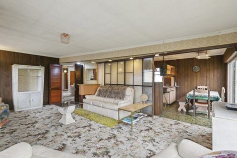 Photo of property in 103 Churchill Drive, Crofton Downs, Wellington, 6035