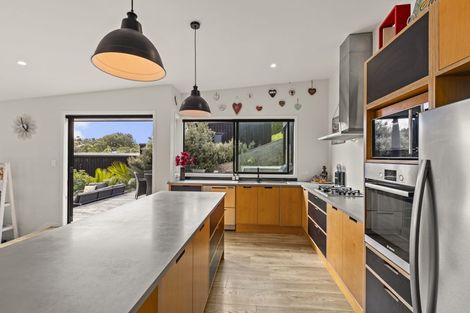 Photo of property in 36 Robertson Street, Raglan, 3225