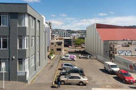 Photo of property in 9 Lipman Street, Mount Victoria, Wellington, 6011