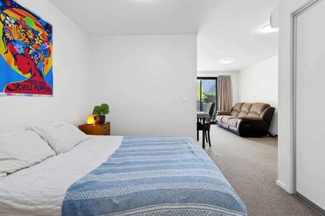 Photo of property in Northlight Apartments, 2/14 Fryer Street, Queenstown, 9300