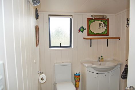 Photo of property in 1104 Oneriri Road, Kaiwaka, 0573