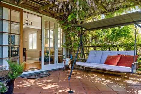 Photo of property in 5 Marina Grove, Hutt Central, Lower Hutt, 5010