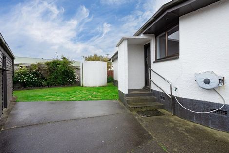 Photo of property in 18 Kilmarnock Street, Wallacetown, 9816