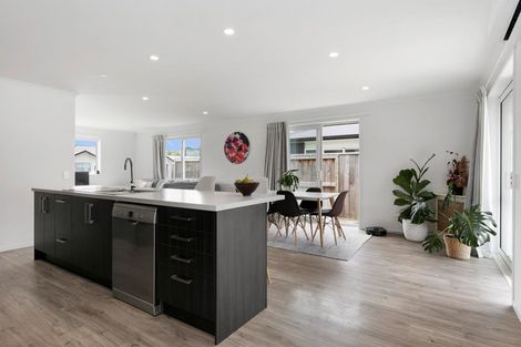 Photo of property in 55 Awataha Crescent, Pyes Pa, Tauranga, 3110