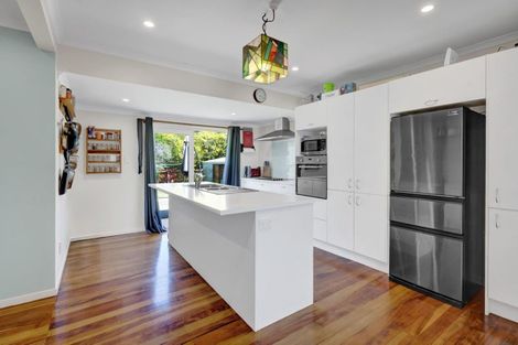 Photo of property in 12 Standish Street, Westown, New Plymouth, 4310