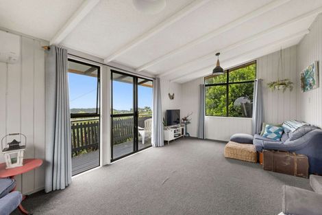 Photo of property in 6 Crownhill Street, Spotswood, New Plymouth, 4310